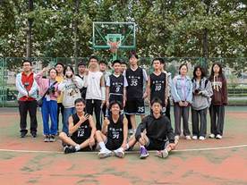 2022级本科电子信息科学与技术1班