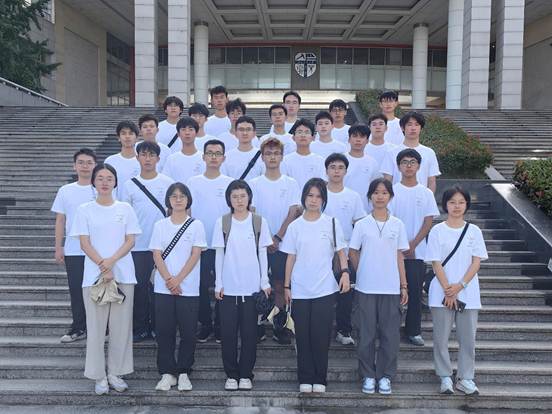 2025级本科电子信息科学与技术3班