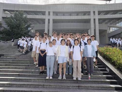 2025级本科应用物理学2班